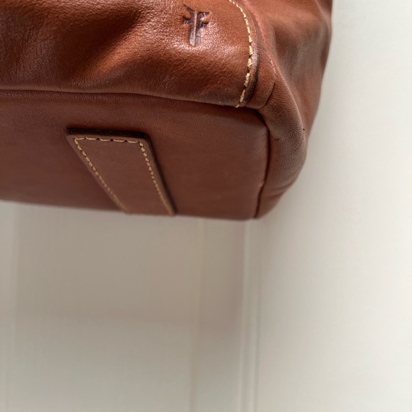 FRYE Mindy Leather Pocket Tote, EUC - Picture 6 of 13